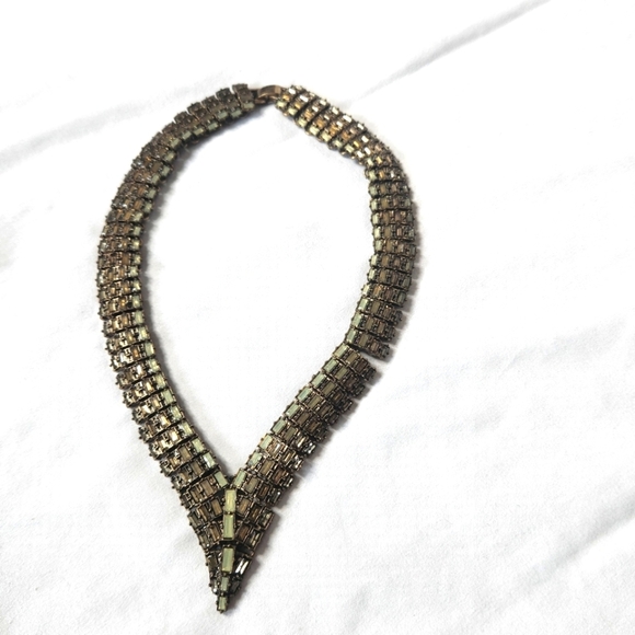 Avon Mark Make A Point Necklace - Picture 1 of 4